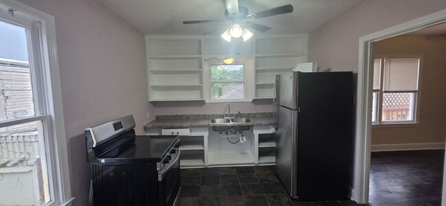 Building Photo - 4921 Avenue O