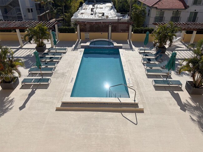 Building Photo - 227 Michigan Ave