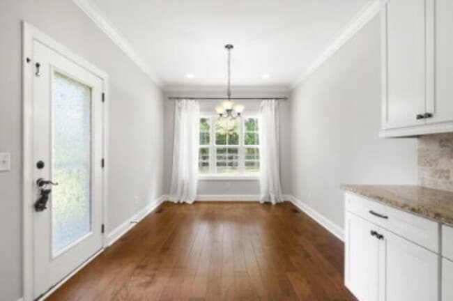 Building Photo - 585 Herons Brook Dr