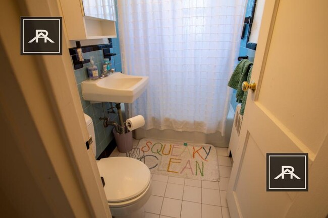 Building Photo - 2 bedroom in Brookline MA 02134