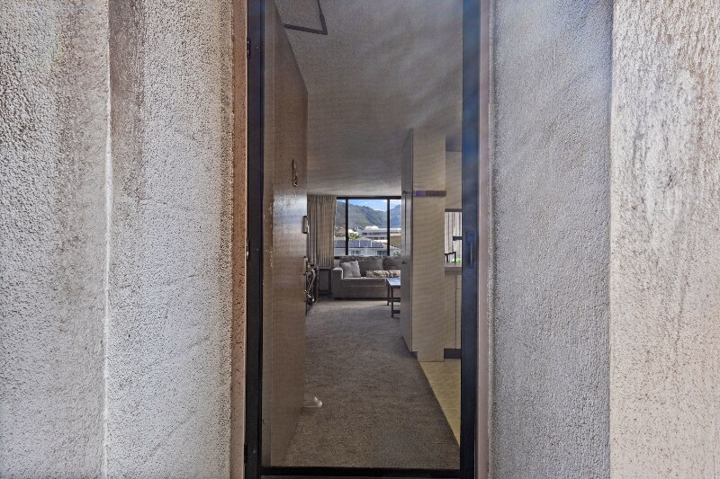 Building Photo - 909 Coolidge St