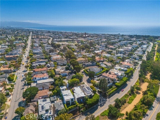 Building Photo - 2404 Laurel Ave