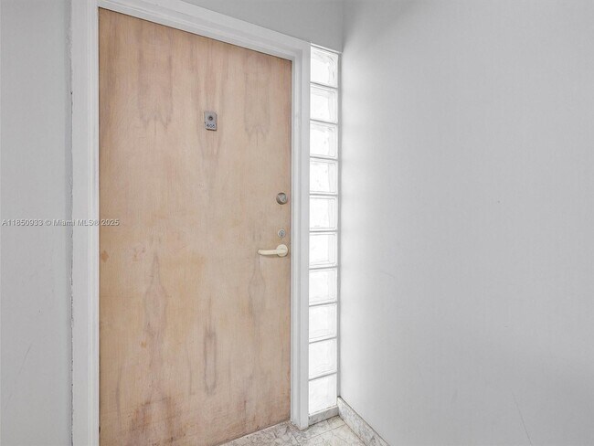 Building Photo - 9341 Collins Ave