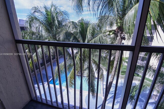 Building Photo - 8215 Lake Dr