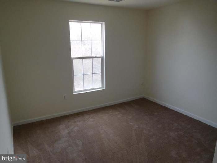 Building Photo - 5634 Crestwood Ct