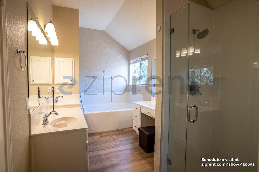 Building Photo - 3505 Malone Dr