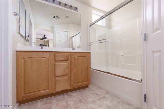 Building Photo - 8556 Zelkova Ct