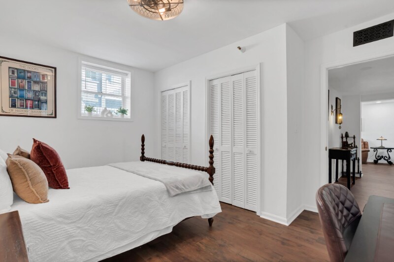 Building Photo - 121 W Hall St