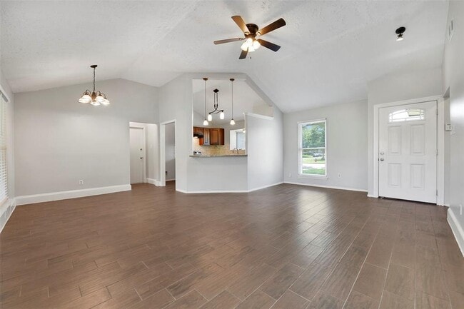 Building Photo - 2502 Ewell Dr