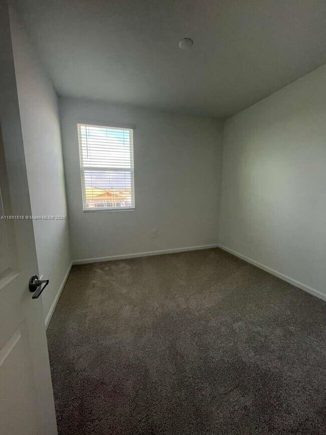 Building Photo - 5984 Zen Wy