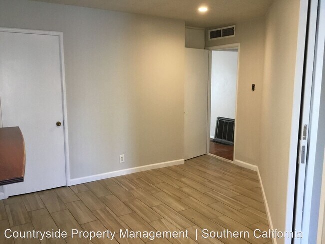 Building Photo - 3 br, 2 bath House - 4705 E. Brown Avenue