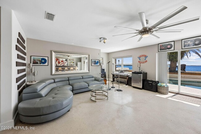 Building Photo - 14030 Mandarin Oaks Ln