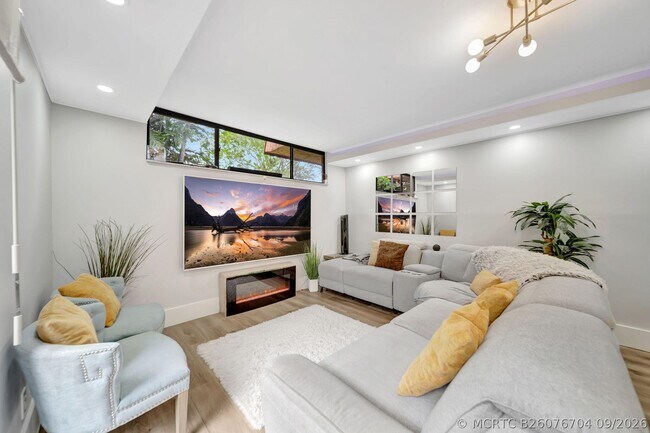 Building Photo - 8105 Severn Dr