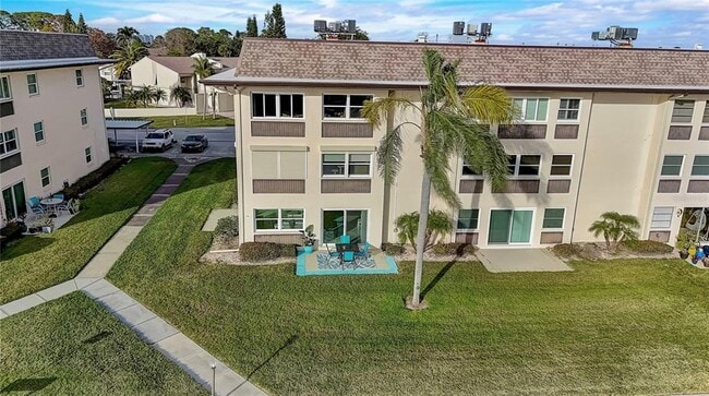 Building Photo - 4518 Garnet Dr