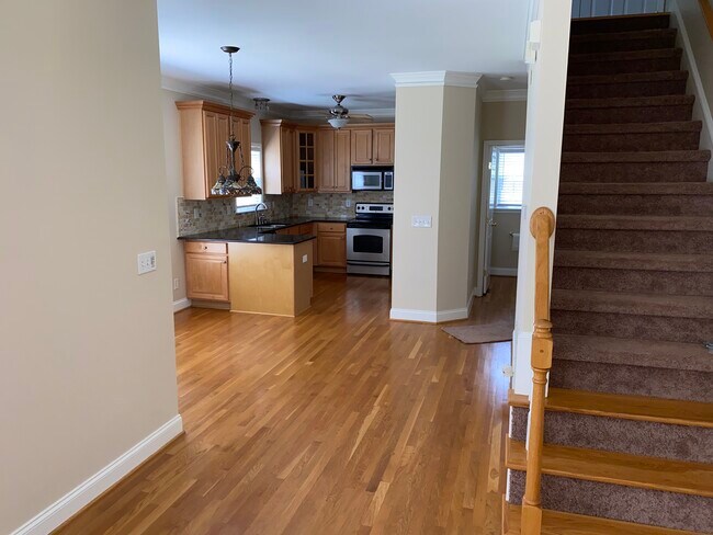 Building Photo - 100 Savannah Meadows Dr