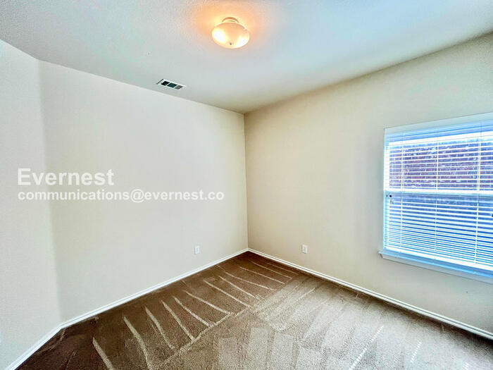 Building Photo - 10009 Bull Run