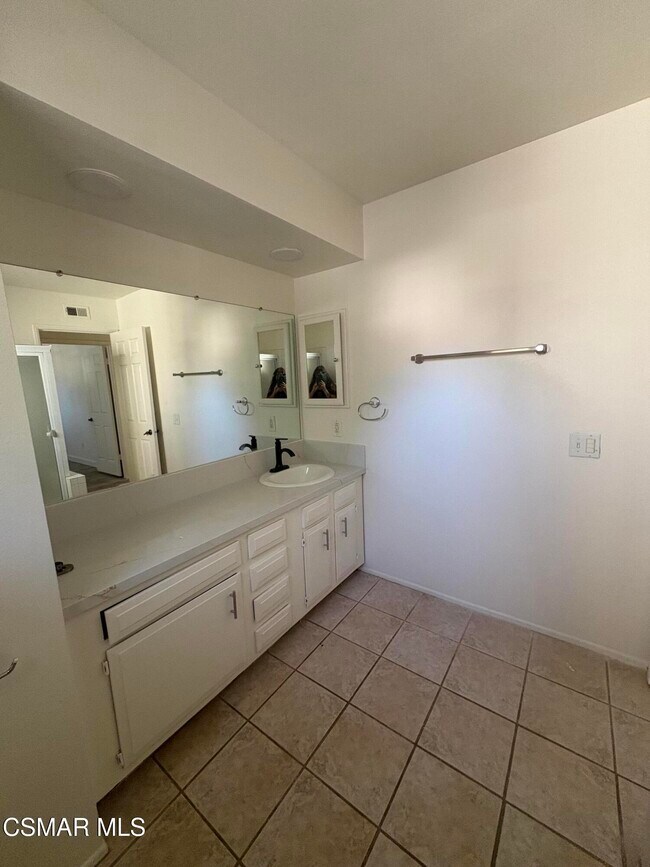Building Photo - 30406 Passageway Pl