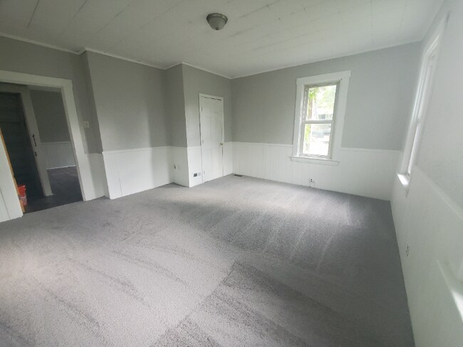 Building Photo - 20 Euclid St