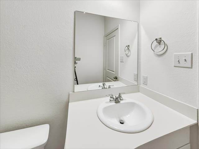 Building Photo - 1713 Escondido Dr