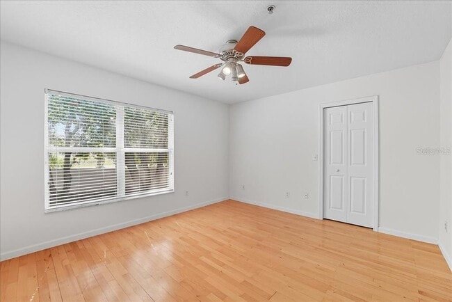 Building Photo - 221 Sterling Springs Ln
