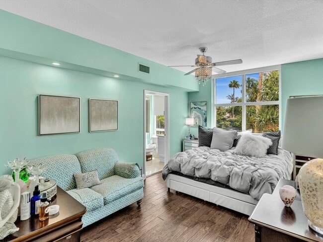 Building Photo - 3720 S Ocean Blvd