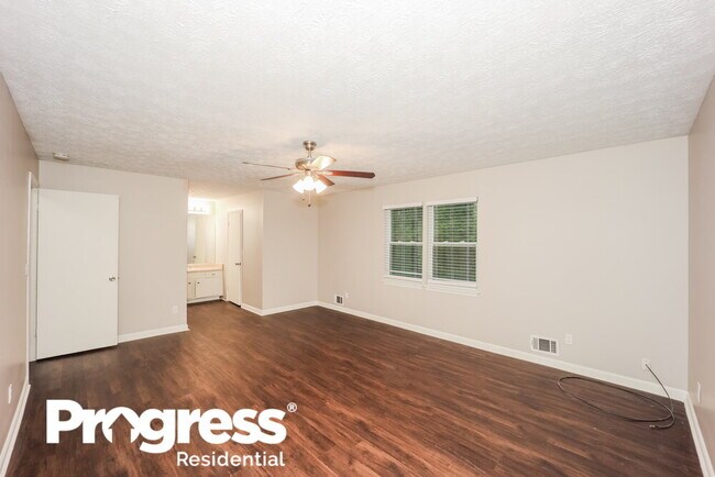 Building Photo - 6316 Knights Way