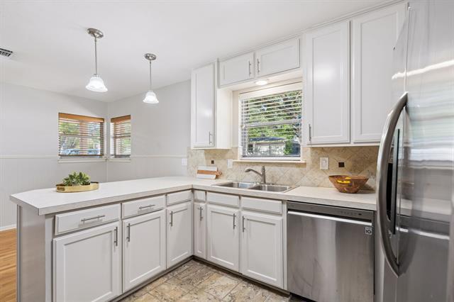 Building Photo - 3605 Jeanette Dr