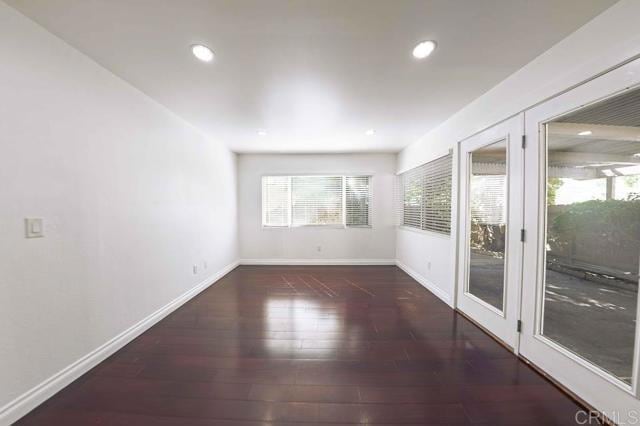 Building Photo - 10670 Esmeraldas Dr