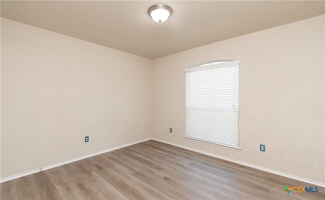 Building Photo - 5304 Waterbank Ln