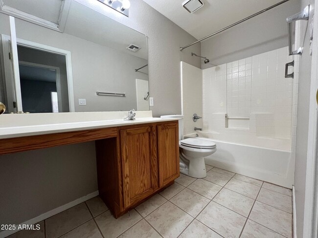 Building Photo - 10419 N 58th Dr