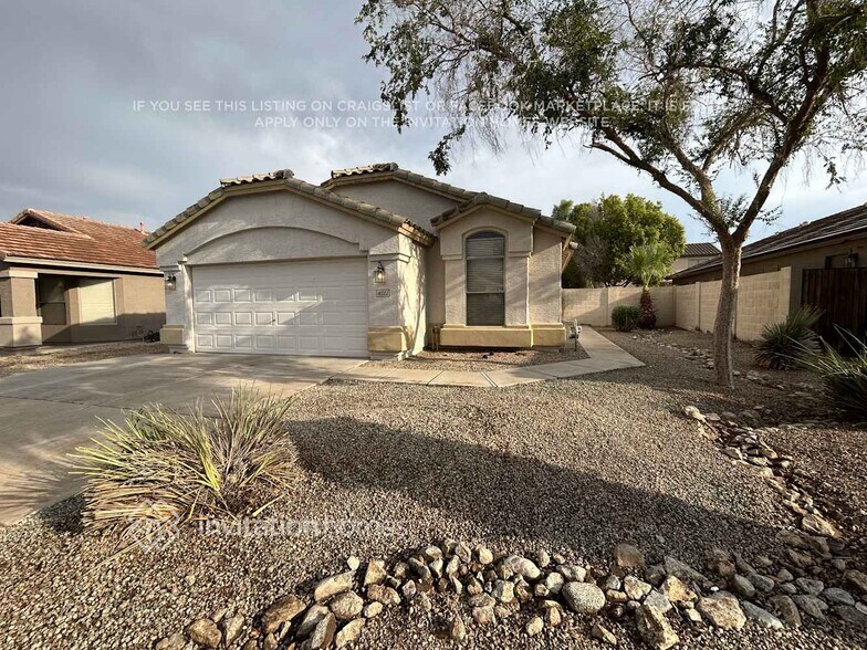 Primary Photo - 16002 W Latham St
