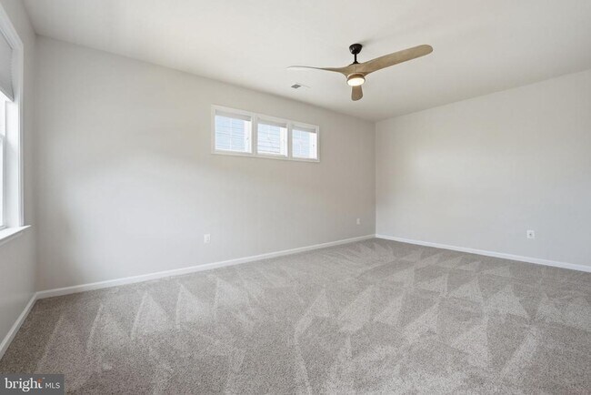 Building Photo - 428 Alder Dr
