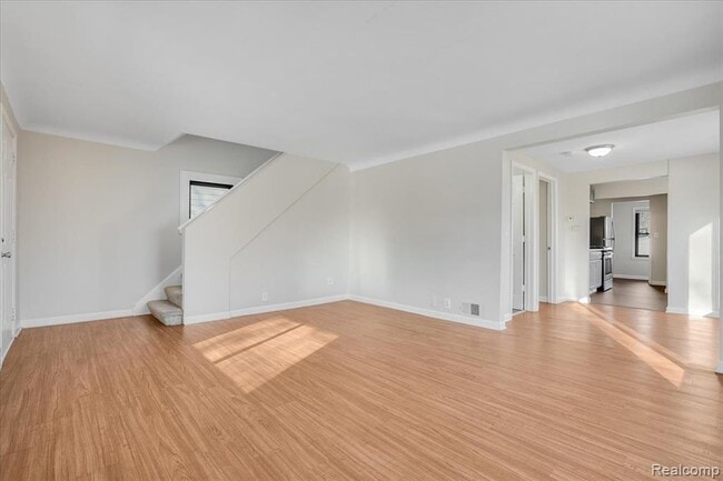 Building Photo - 60 W Harry Ave