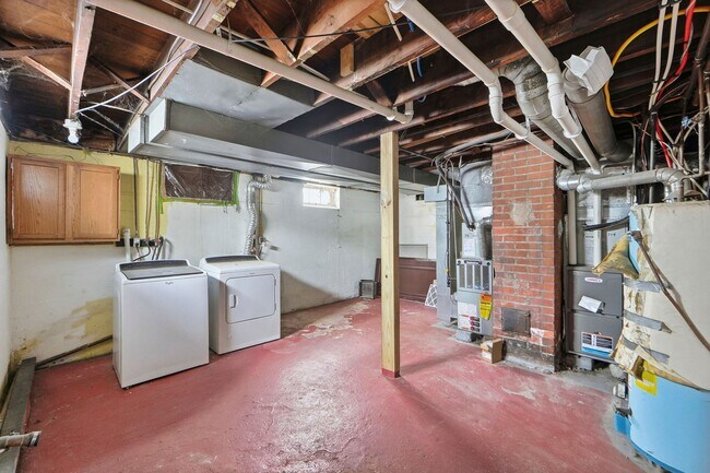 Building Photo - 714-716 Packard Ave