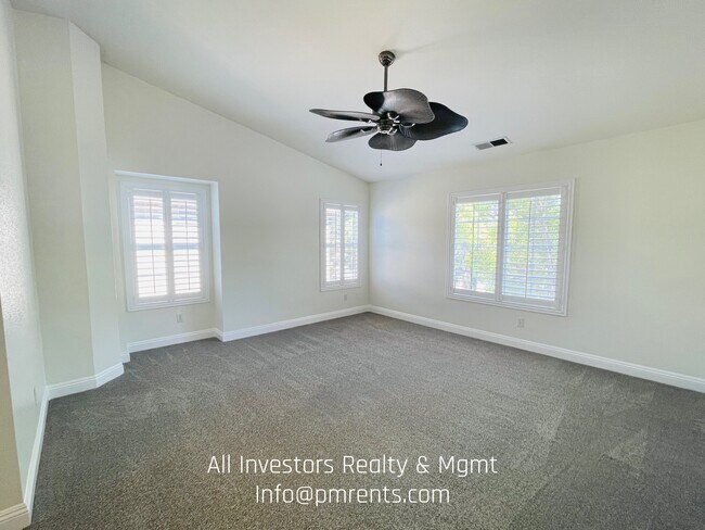 Building Photo - 388 Monte Vista Way