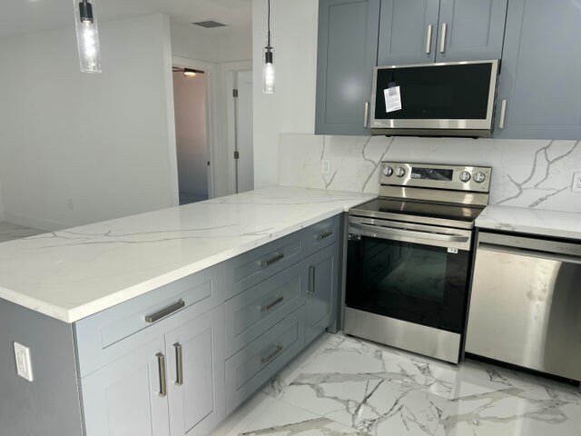 Building Photo - 156 NW 15th Ct