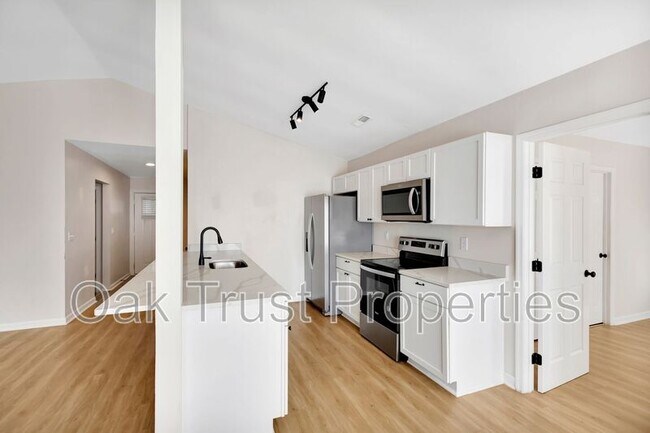 Building Photo - 8335 Weyhill Ct