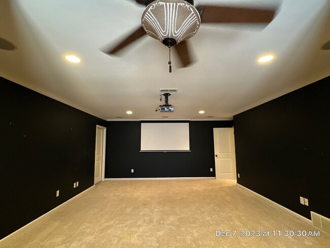 Building Photo - 4 Bedroom/3 bath home in Lakeland Now Avai...