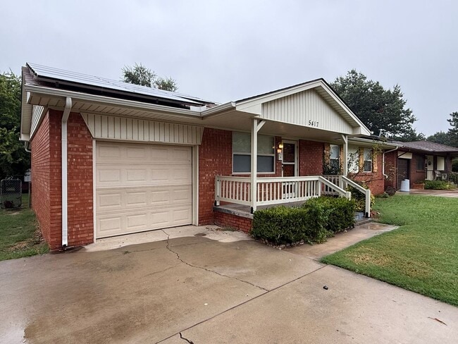Building Photo - Reduced Rent! Available Now! ***SPECIAL 50% OFF 1ST FULL MONTH'S RENT***    Charming 4 bedroom ho...