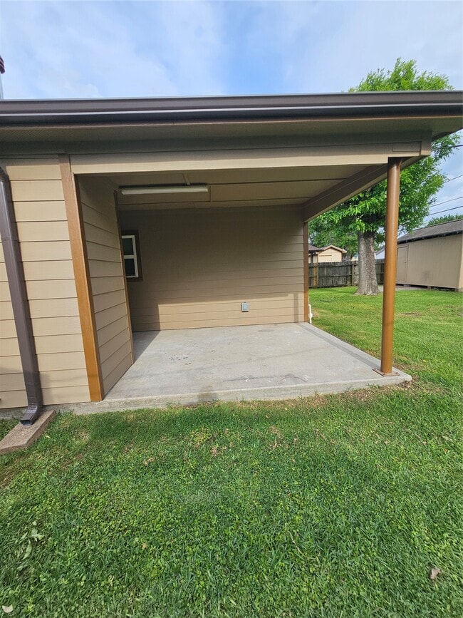 Building Photo - 10230 Pillot St