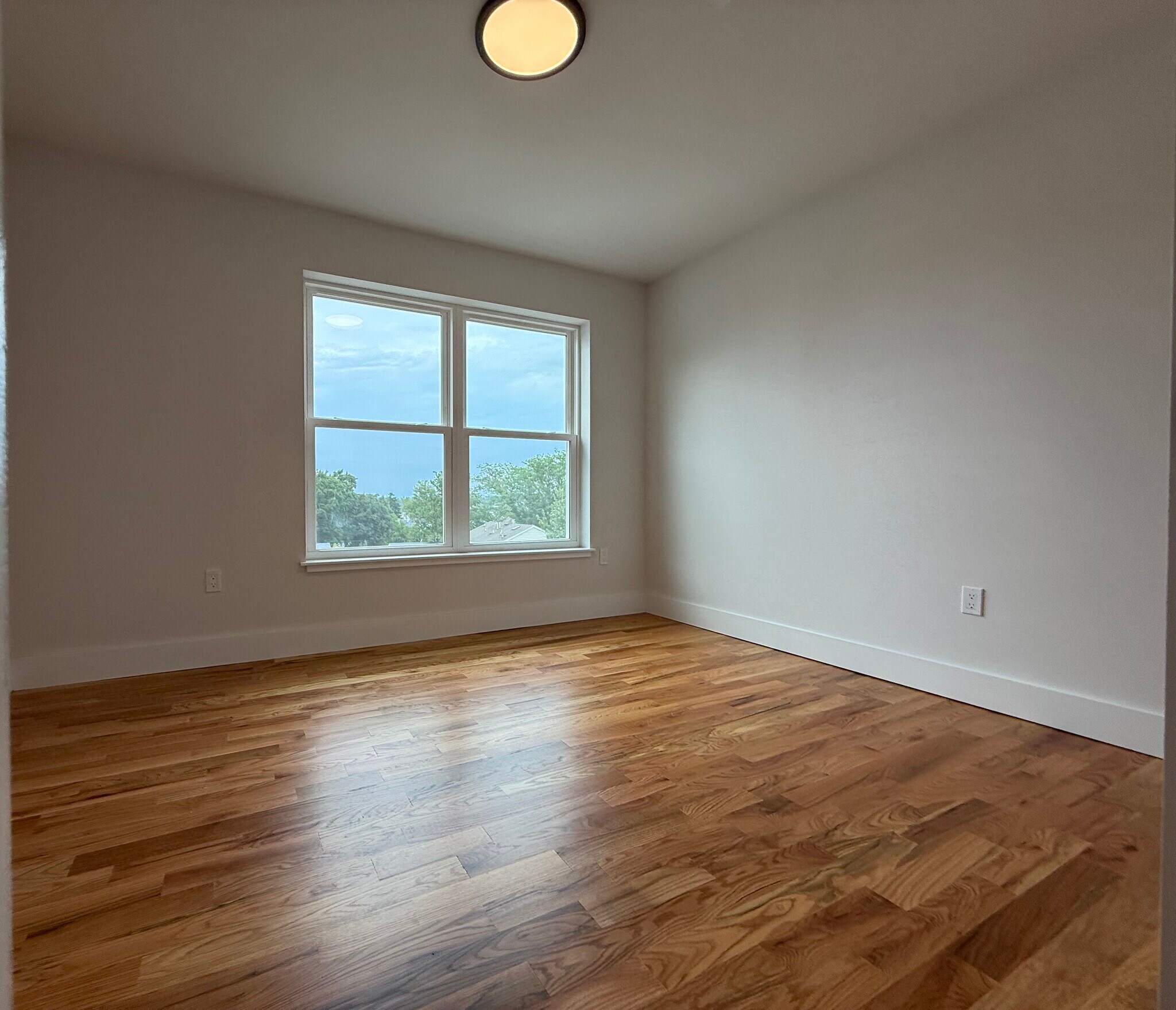 3rd floor bonus room - 160 Main St