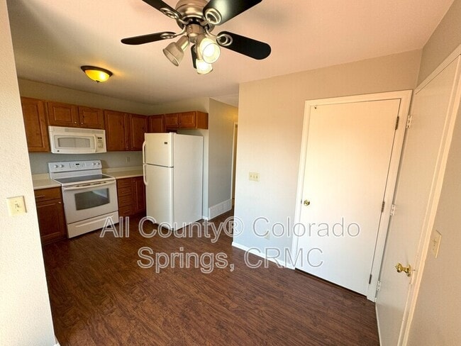 Building Photo - 2027 Bristlecone Dr