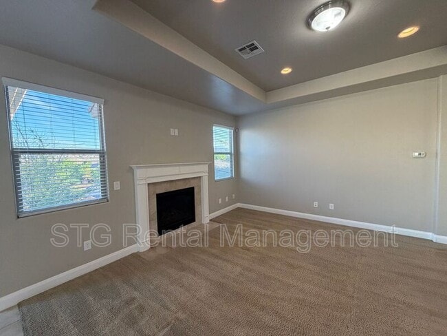 Building Photo - 469 E Barcelona Dr