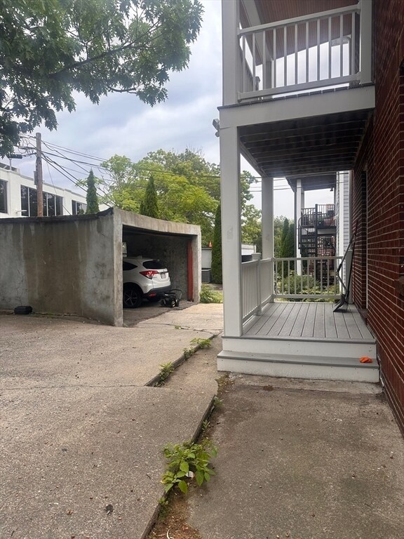 Building Photo - 84 Lawton St