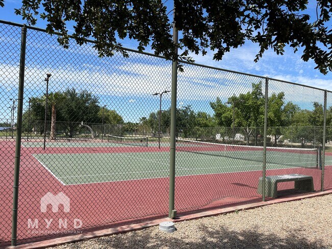 Building Photo - 17217 N Larkspur Ln