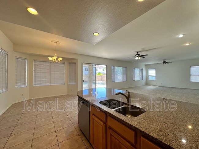 Building Photo - 7847 E Portobello Ave