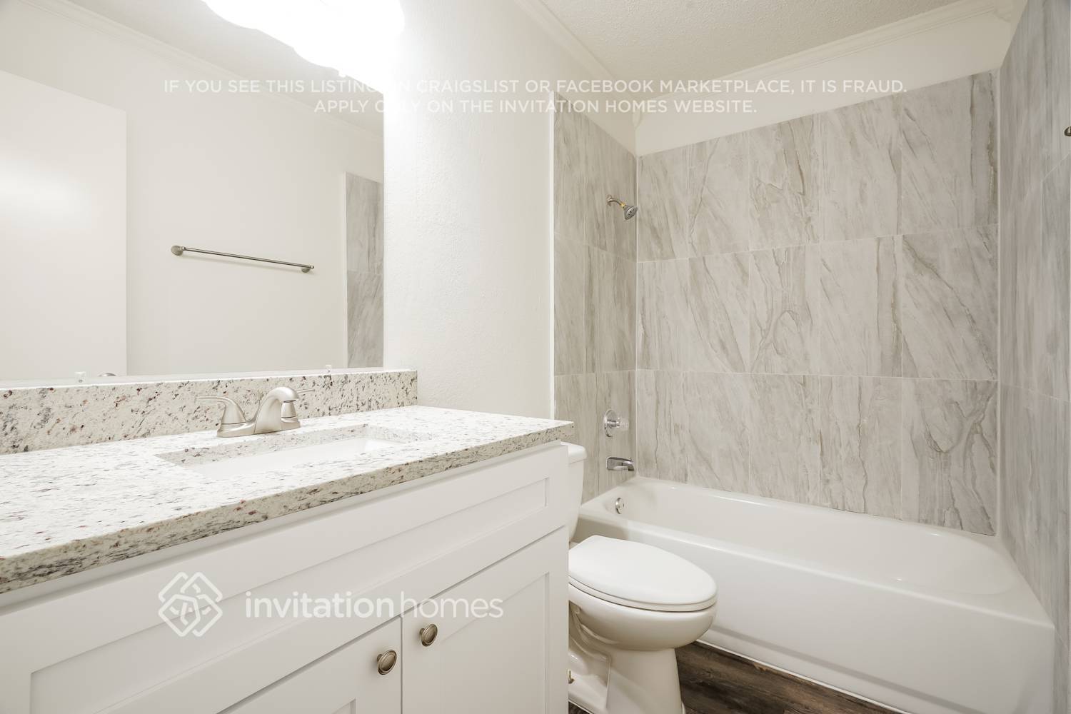 Building Photo - 5205 Hideaway Ct