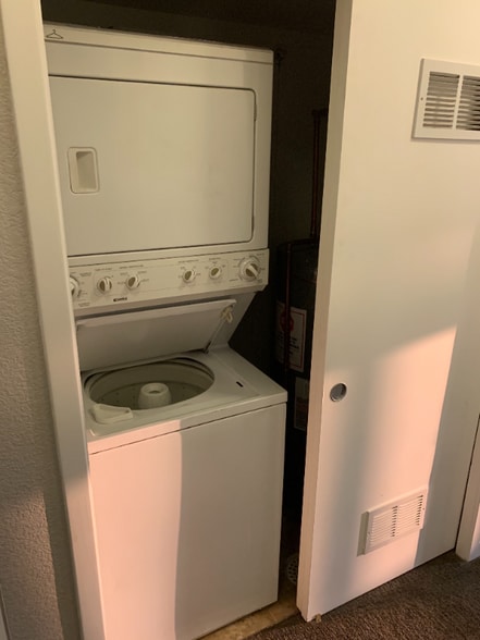 Building Photo - 2810 E College Ave