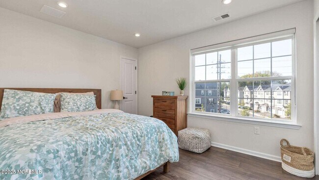 Building Photo - 1705 Evans Ln