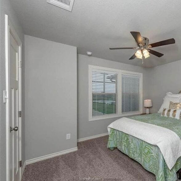 Building Photo - 3635 Kenyon Dr